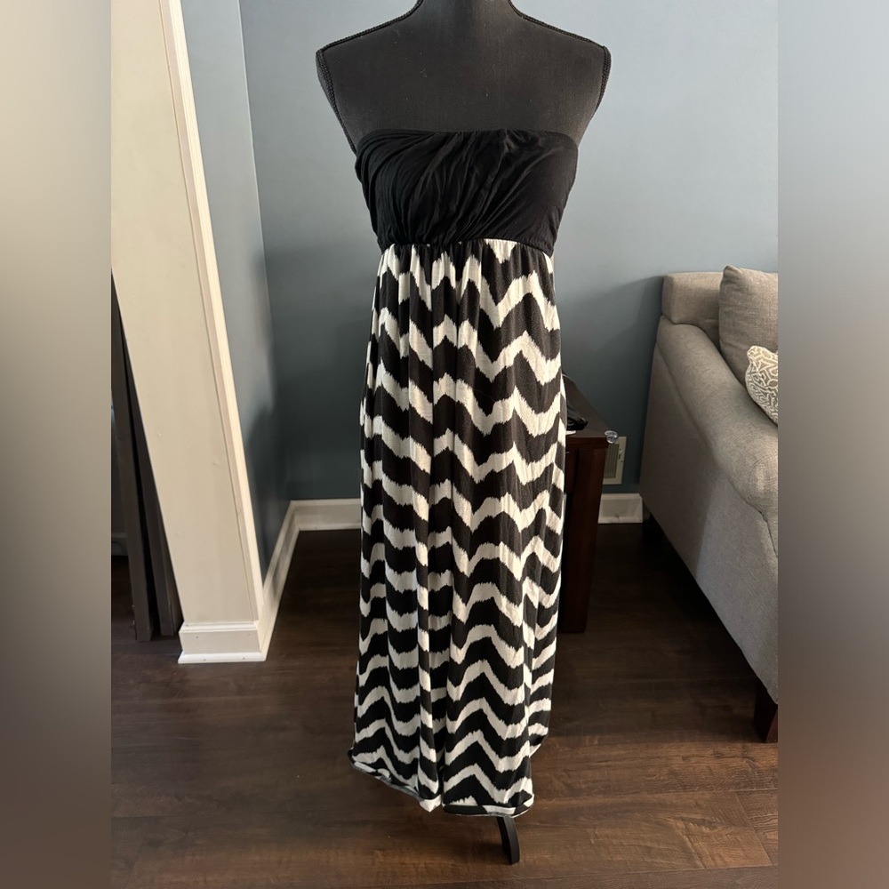 Black and white strapless maxi dress